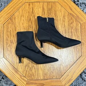 *ROCKPORT* Black Alaiya S Pointed Kitten Heel Ankle Booties Size 8.5